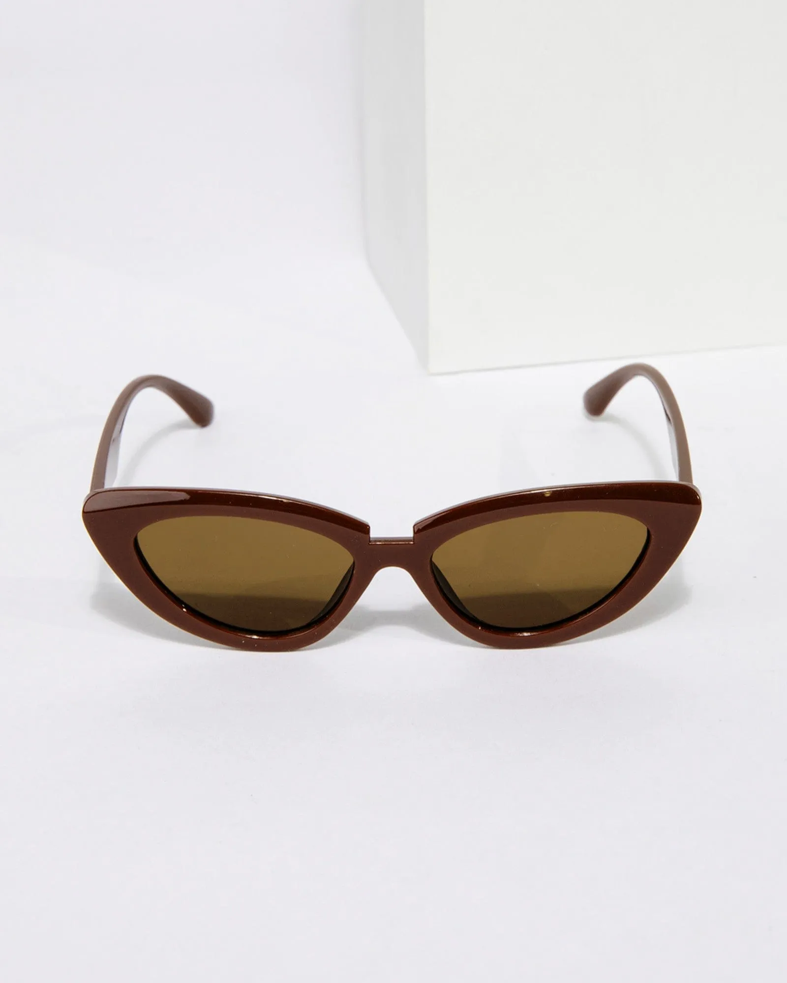 Burgundy Cut-Out Cat-Eye Shape Sunglasses